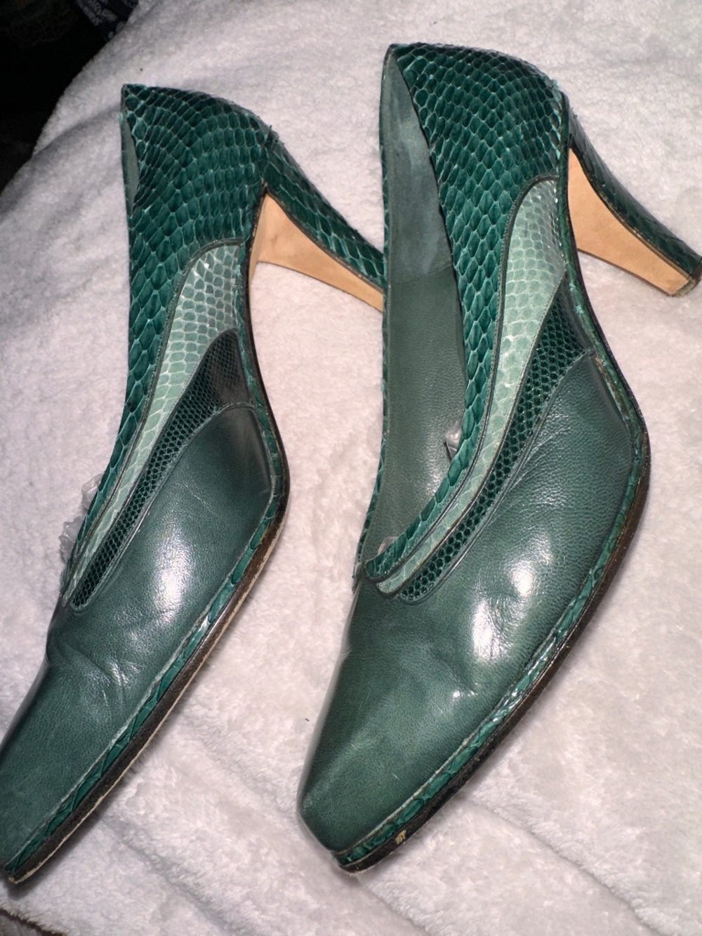 Vintage Andrea Pfister Green Mixed Leather Designer Pumps Made in Italy